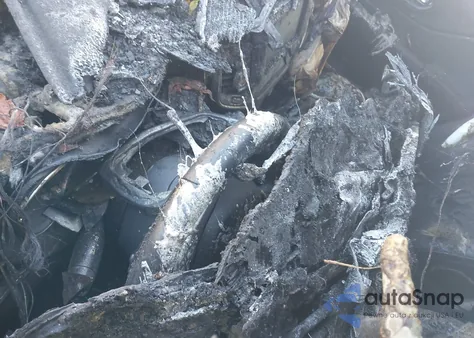 2019 Jeep Cherokee Latitude Plus 4X4 из США, поврежденный, VIN 1C4PJMLB1KD413248